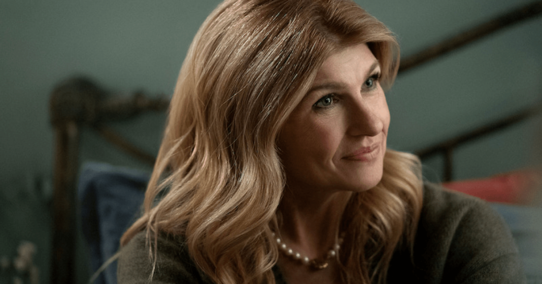 Connie Britton y Kyle Allen comparten lo que estaría en sus listas de vida
