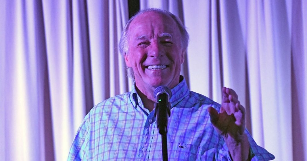Jackie Martling Net Worth 2025: ¿Cuánto dinero gana?
