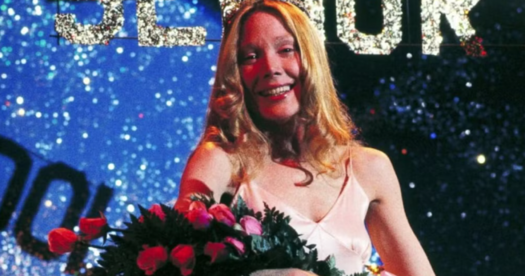 Scream Star In Talks para unirse al programa de televisión Carrie de Mike Flanagan
