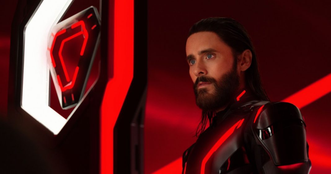 Tron: Ares revisa los críticos de divide, obtenga un puntaje mediocre Rotten Tomatoes
