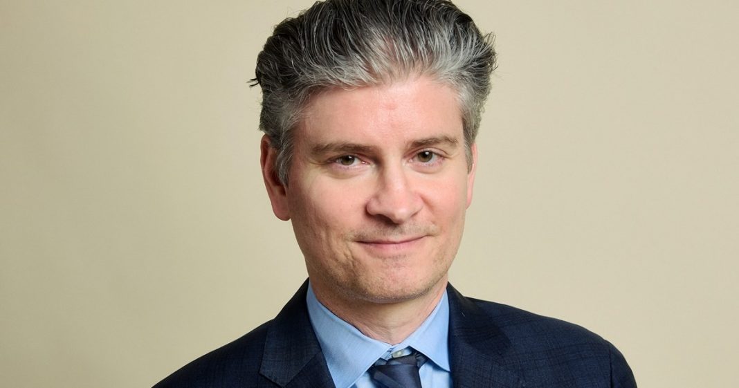 Michael Schur responde a los llamados para revivir la querida comedia televisiva
