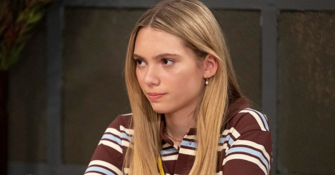 Bluesy-Burke.jpg La actriz de Charlotte del Hospital General habla sobre su reunión con Valentin de James Patrick Stuart