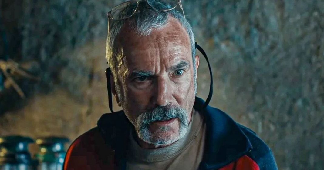 La película de regreso actoral de Daniel Day-Lewis se transmite hoy en Netflix
